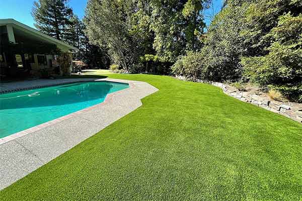 Pool area artificial grass