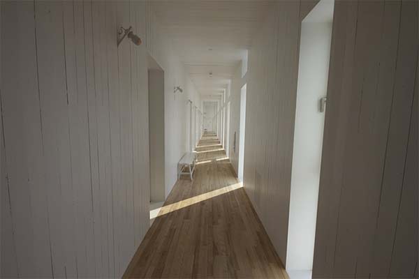 hallways Hallways - Laminate Floors